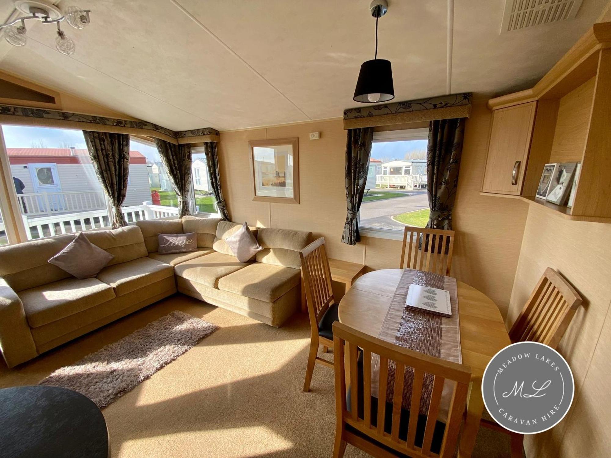 Palm Grove 132 - Pet Friendly, Wifi, Central Heating, Close To Shops And Beach - Meadow Lakes Caravan & Lodge Hire Chapel Saint Leonards Esterno foto